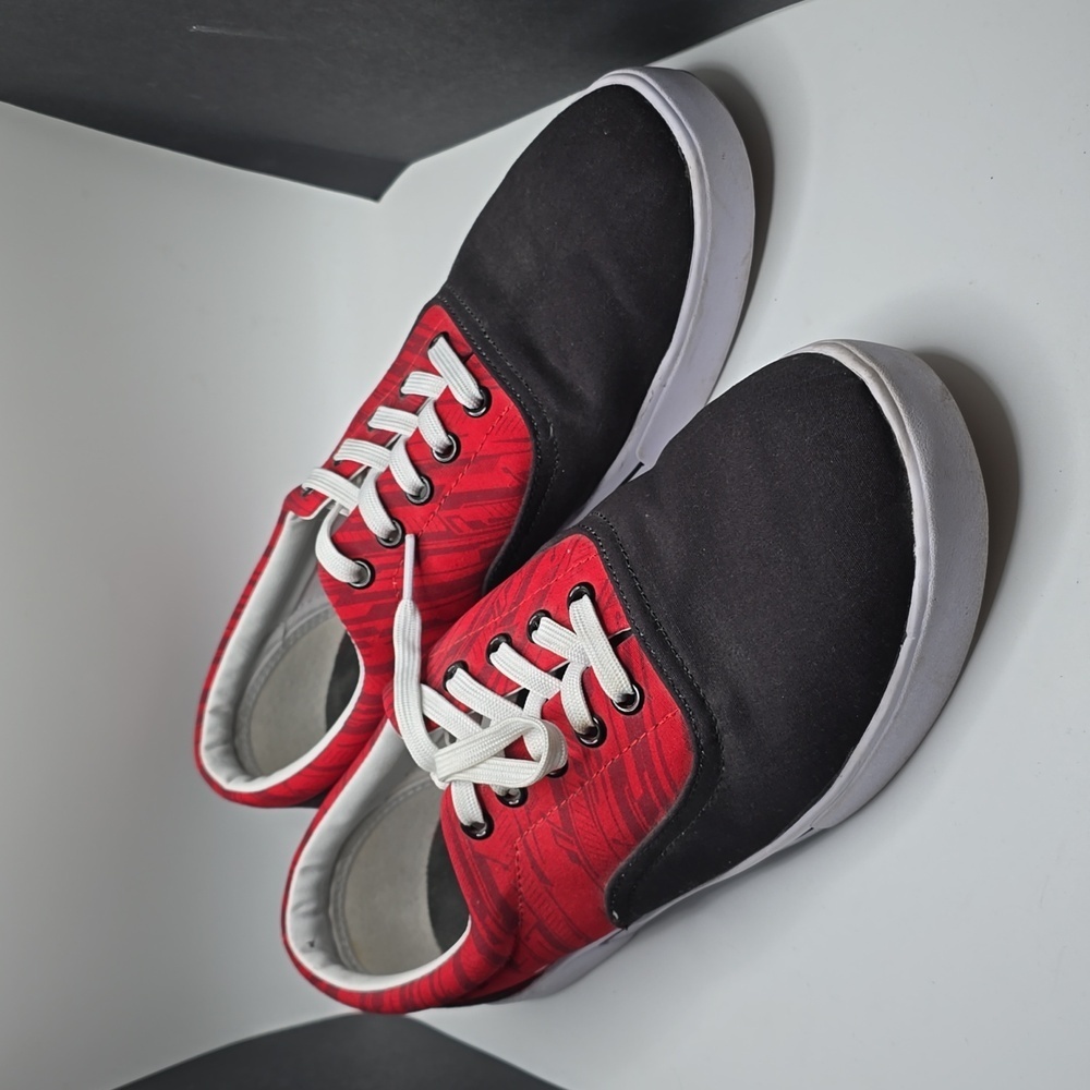 Boombah Sneakers Red Black Lace Up Size 11